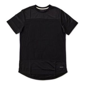 🍎$100 (New) I LOVE UGLY (brand) jersey shirt -black